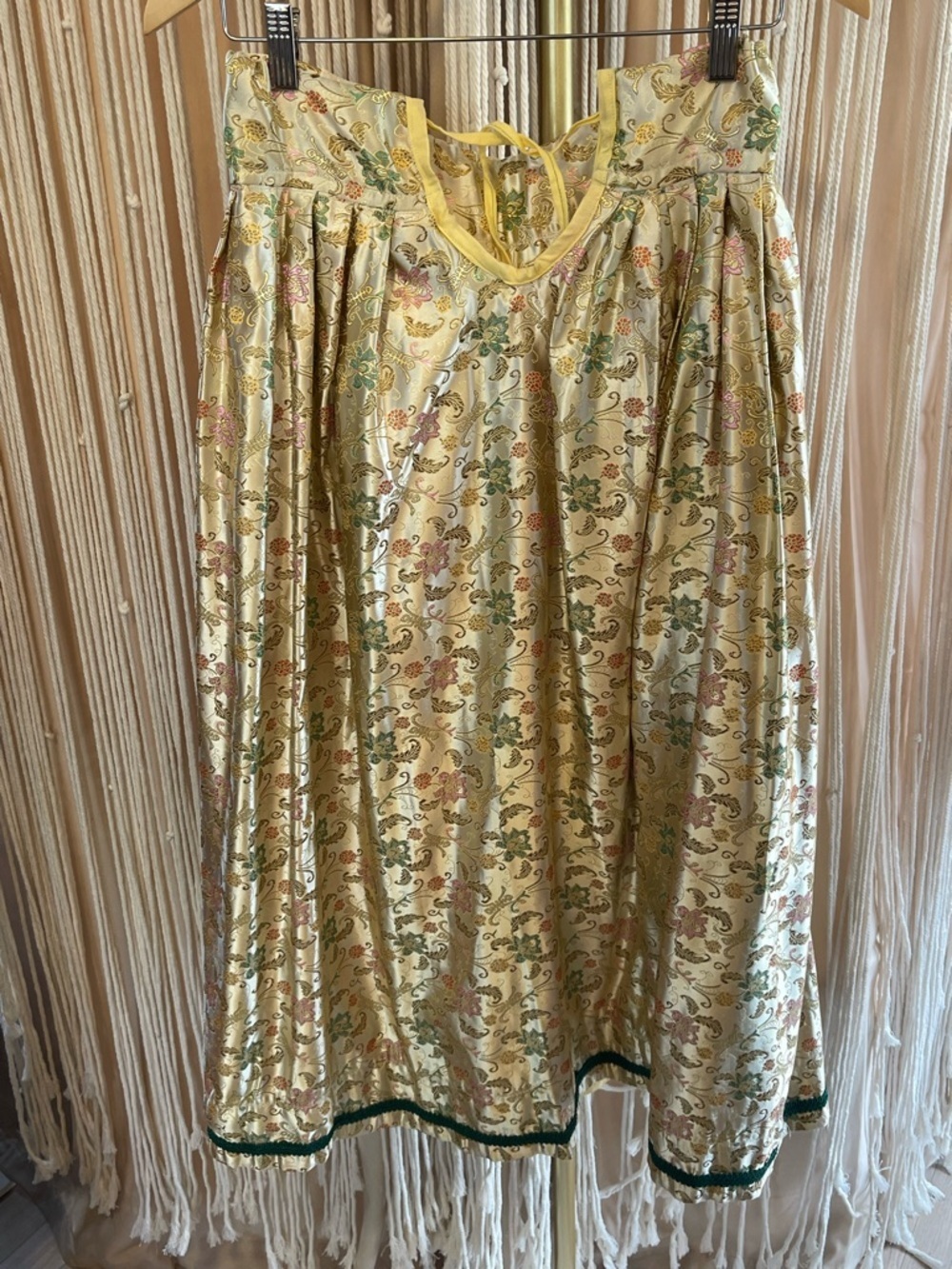 vintage brocade jacquard midi skirt floral pattern with metallic thread accents - Picture 7 of 16